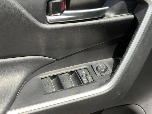 Used 2025 Toyota RAV4 XLE FWD image 6