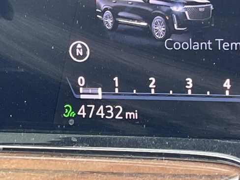 Certified 2023 Cadillac Escalade Sport Platinum image 41