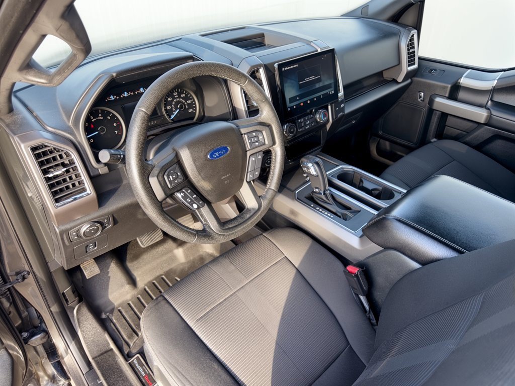 Used 2016 Ford F150 XLT w/ Equipment Group 301A Mid RWD image 4