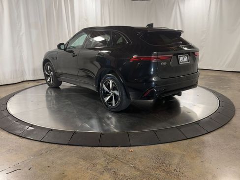Used 2025 Jaguar F-PACE R-Dynamic S image 8