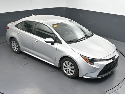 Certified 2024 Toyota Corolla LE image 32