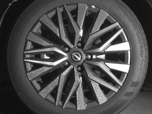 Used 2025 Nissan Altima 2.5 SV image 12