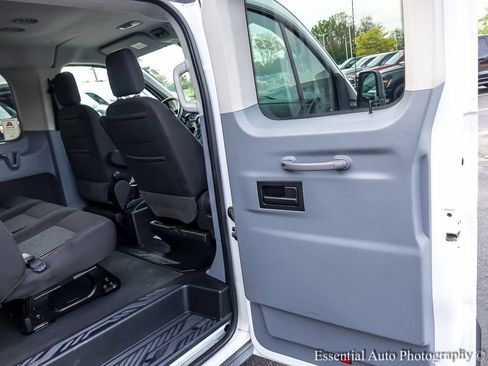 Used 2018 Ford Transit 150 XL RWD image 23