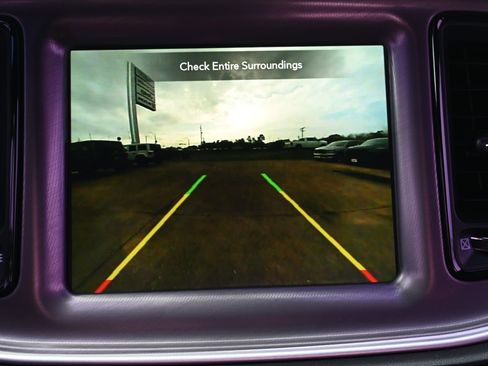 Used 2022 Dodge Challenger R/T w/ Plus Package image 16