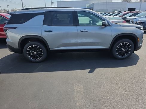 New 2026 Chevrolet Traverse LT w/ Sun and Wheel Package image 4