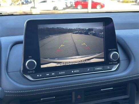 Certified 2023 Nissan Rogue SV w/ SV Premium B Package image 31