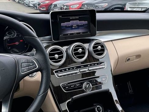 Used 2018 Mercedes-Benz C 300 4MATIC Sedan image 5