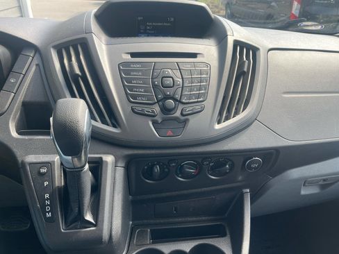 Used 2018 Ford Transit 350 XL RWD image 31