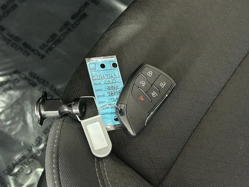 Used 2025 Chevrolet Tahoe LS image 53