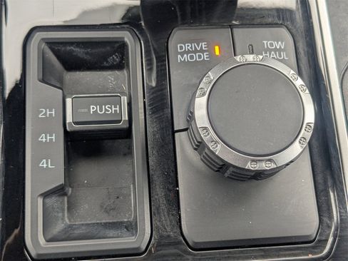 Used 2024 Toyota Sequoia Platinum image 25