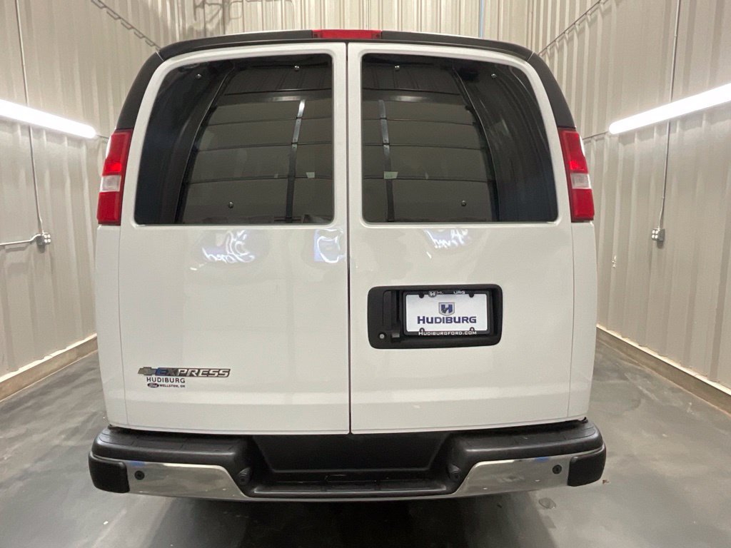 Used 2025 Chevrolet Express 2500 LT w/ LT Preferred Equipment Group RWD image 22