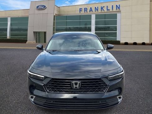 Used 2025 Honda Accord Touring image 2