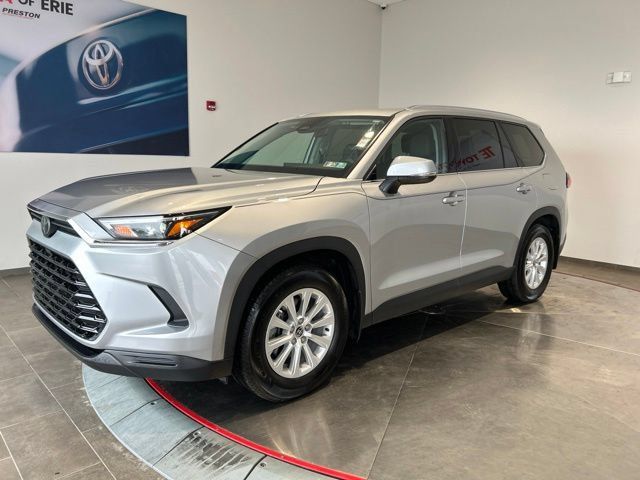 Used 2024 Toyota Grand Highlander AWD Hybrid image 3
