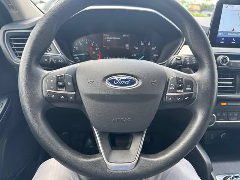 Used 2020 Ford Escape SE FWD image 9