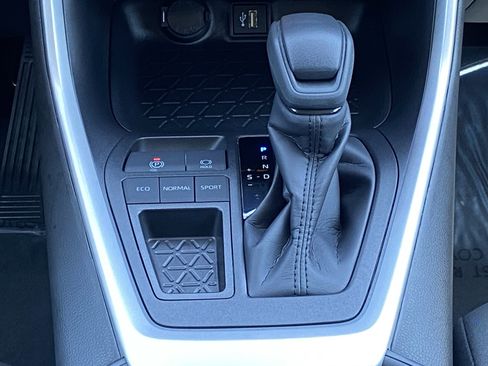 Certified 2025 Toyota RAV4 XLE w/ Convenience Package image 14