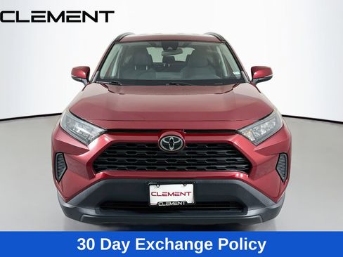 Used 2020 Toyota RAV4 LE AWD/4WD image 3