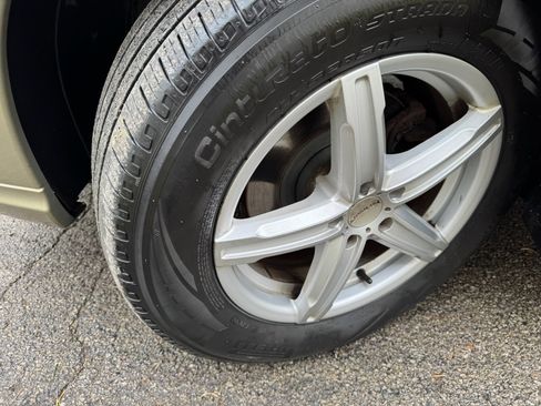 Used 2004 Subaru Outback Wagon image 42