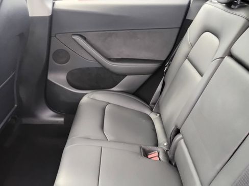 Used 2023 Tesla Model Y AWD image 20