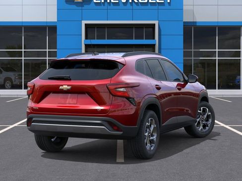 New 2026 Chevrolet Trax LT w/ Driver Confidence Package FWD image 4