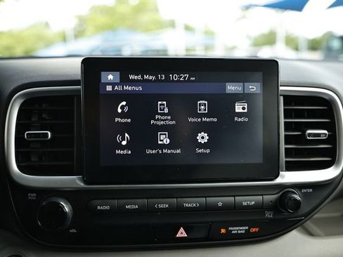 Certified 2025 Hyundai Venue SEL FWD image 34