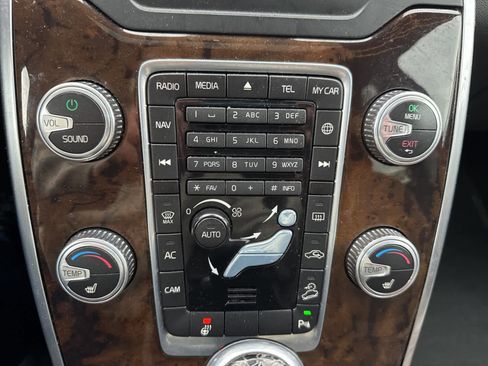 Used 2016 Volvo XC70 T5 Premier image 29