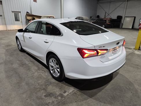 Used 2019 Chevrolet Malibu LT FWD image 9