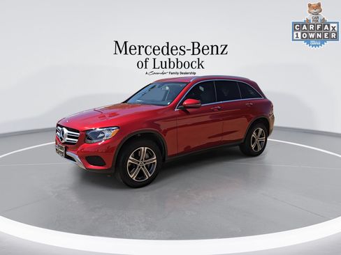 Used 2019 Mercedes-Benz GLC 300 4MATIC image 4