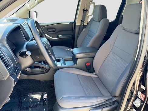 Used 2023 Nissan Frontier S w/ Technology Package AWD/4WD image 19