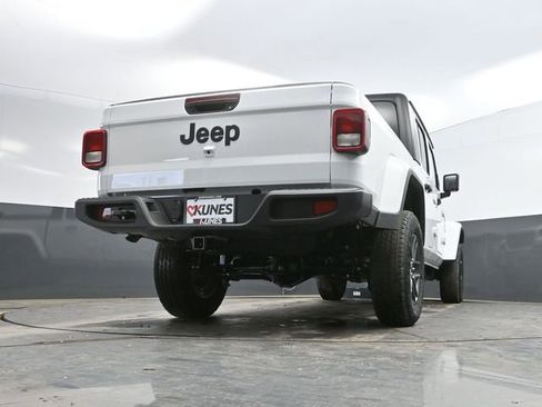 New 2026 Jeep Gladiator Sport image 41