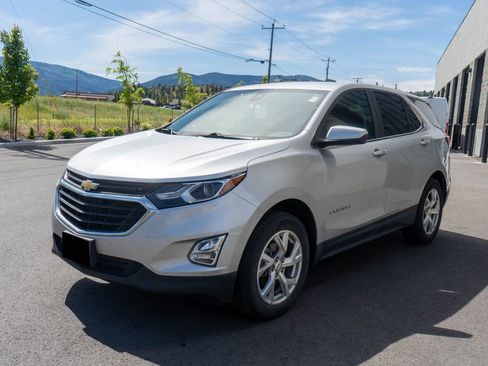 Used 2021 Chevrolet Equinox LT AWD/4WD image 3