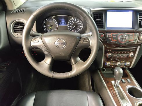 Used 2016 Nissan Pathfinder SL w/ SL Premium Package AWD/4WD image 22