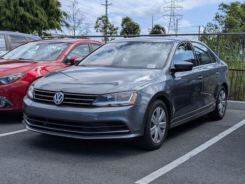 Used 2017 Volkswagen Jetta S image 9