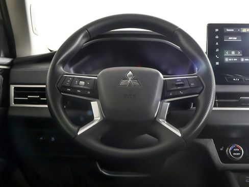 New 2026 Mitsubishi Outlander ES image 37