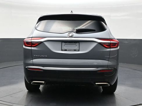 Used 2021 Buick Enclave Essence w/ Sound and Sites Package image 4