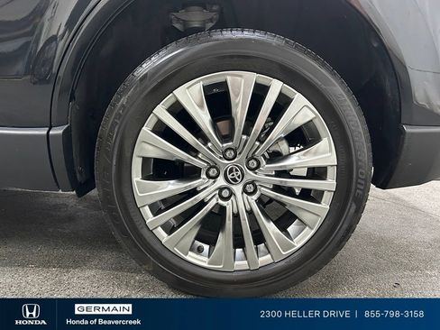Used 2024 Toyota Venza Limited AWD/4WD image 14