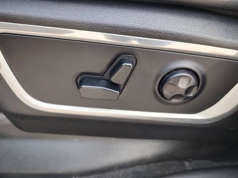 Used 2021 RAM 1500 Laramie RWD image 26