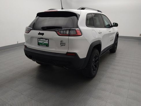Used 2022 Jeep Cherokee Latitude AWD/4WD image 7