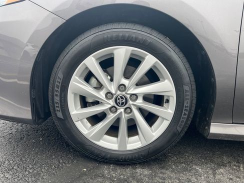 Used 2023 Toyota Camry LE image 9