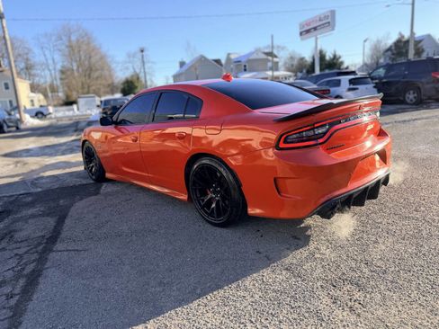Used 2016 Dodge Charger R/T Scat Pack w/ Technology Group image 11