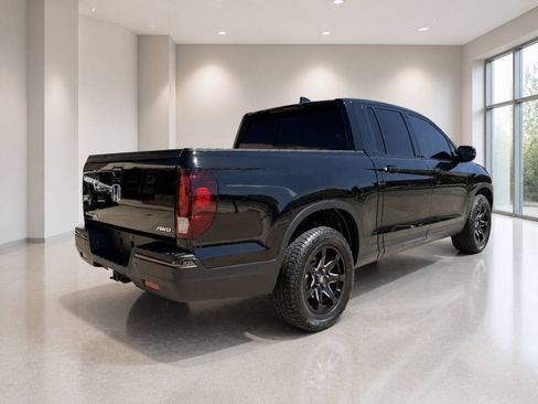 Used 2017 Honda Ridgeline Black Edition image 5