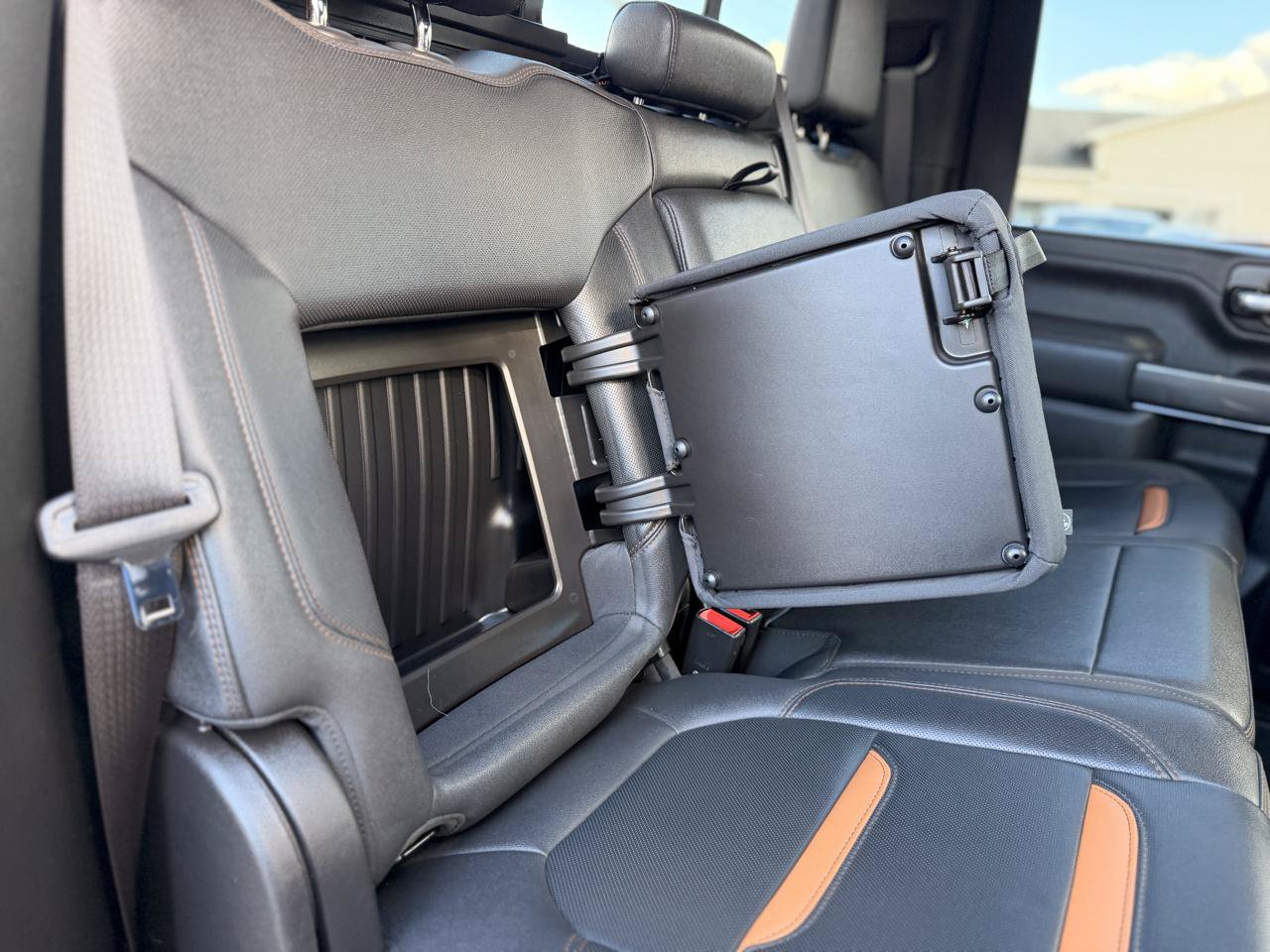 Used 2023 GMC Sierra 2500 AT4 w/ AT4 Premium Plus Package AWD/4WD image 18