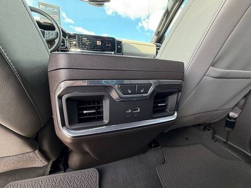 Used 2024 GMC Sierra 1500 SLT w/ SLT Premium Plus Package AWD/4WD image 17