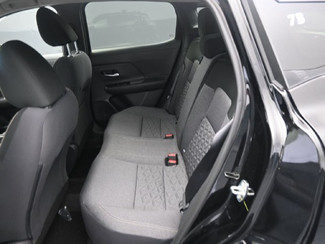Used 2025 Nissan Kicks SV AWD/4WD image 22