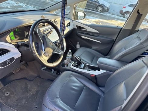 Used 2021 Chevrolet Bolt Premier w/ Infotainment Package image 12