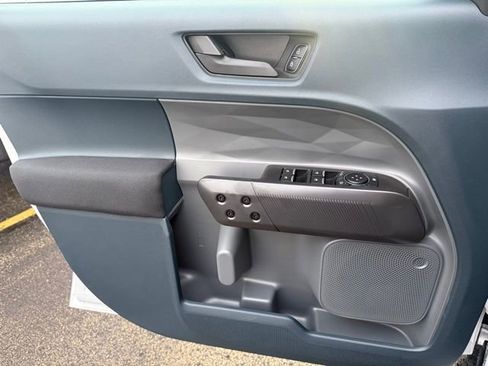 New 2026 Ford Maverick XL image 18