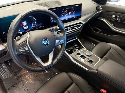 Used 2024 BMW 330e 330e iPerformance image 7