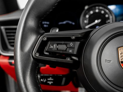 Used 2023 Porsche 911 Carrera 4S image 44