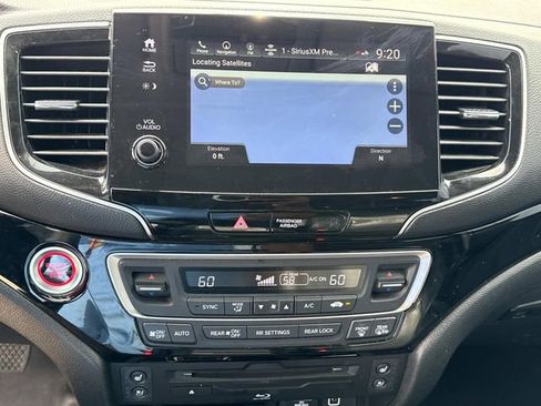 Used 2019 Honda Pilot Elite image 30