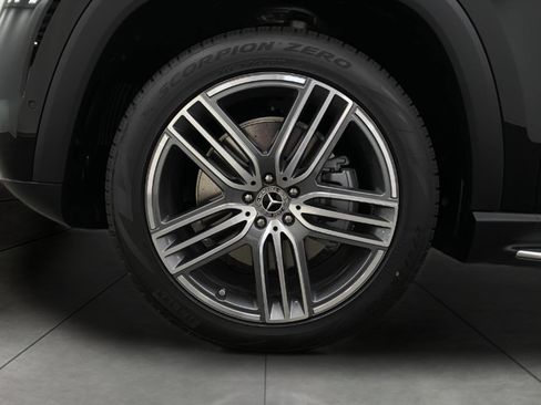 New 2026 Mercedes-Benz GLS 450 4MATIC image 13