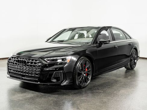 Used 2025 Audi S8 image 19